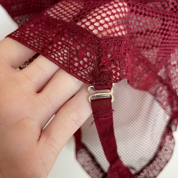 Victoria's Secret Red Bodysuit XS Womens Mesh Long Sleeve Sexy Lingerie - Picture 6 of 8